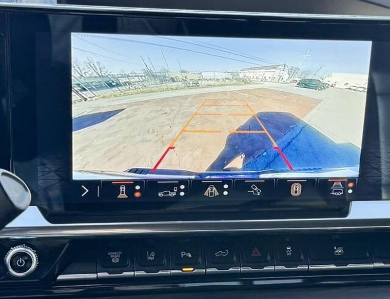 Used 2025 GMC Sierra 3500HD SLTImage 17