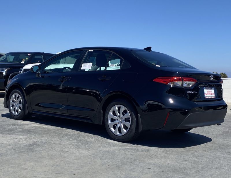 New 2025 Toyota Corolla LEImage 5