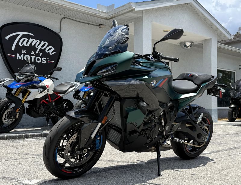 2026 BMW M 1000 XR Competition