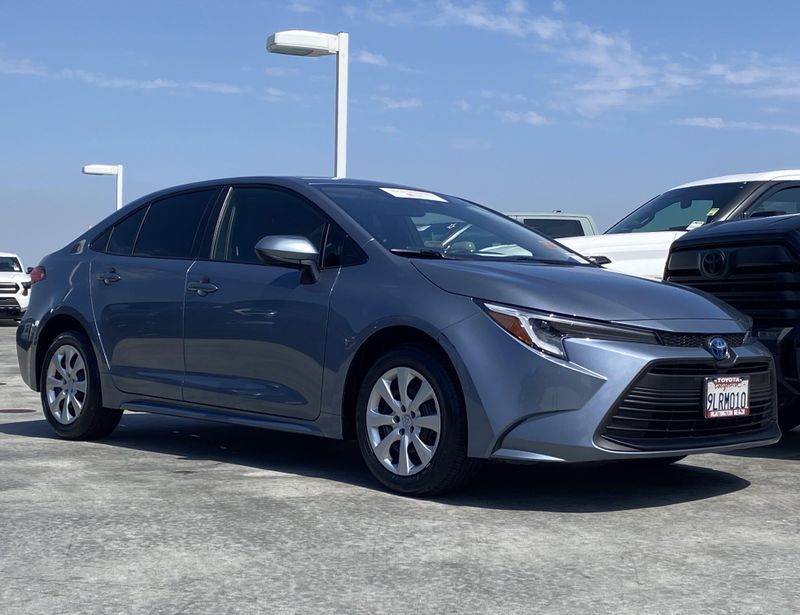 Used 2024 Toyota Corolla LEImage 2