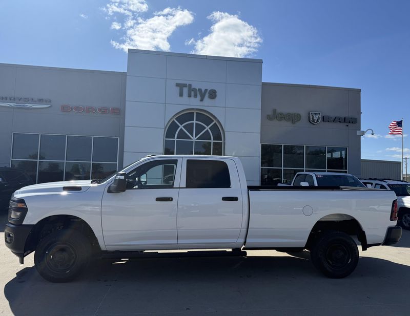 Used 2025 RAM 2500 TradesmanImage 33