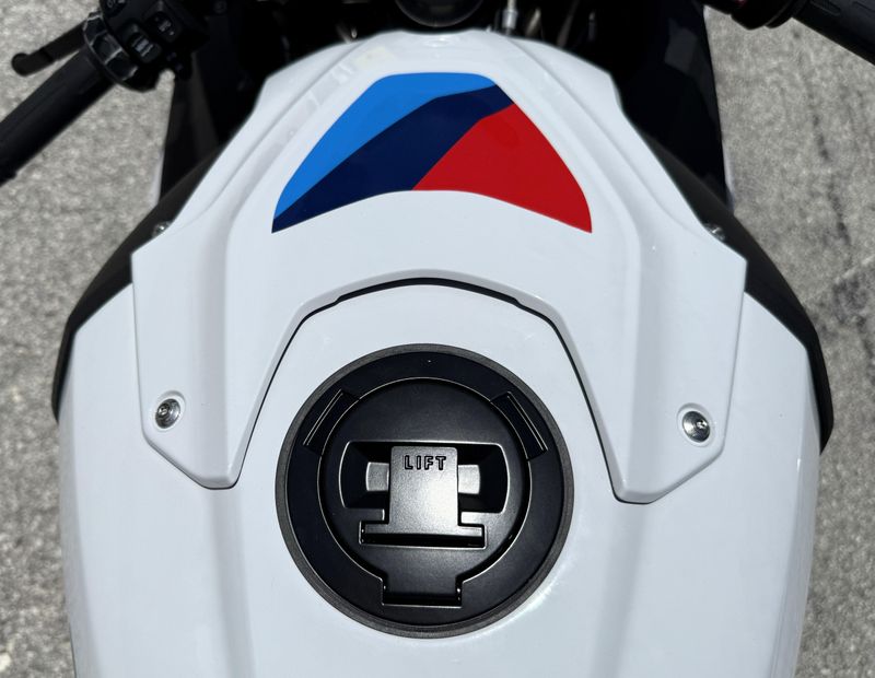 New 2025 BMW S 1000 RR 