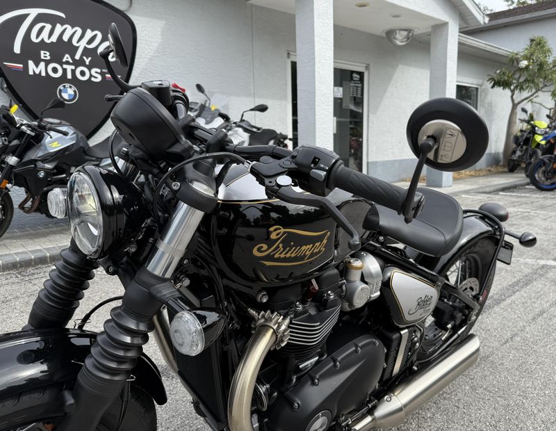 2025 Triumph Bonneville Bobber