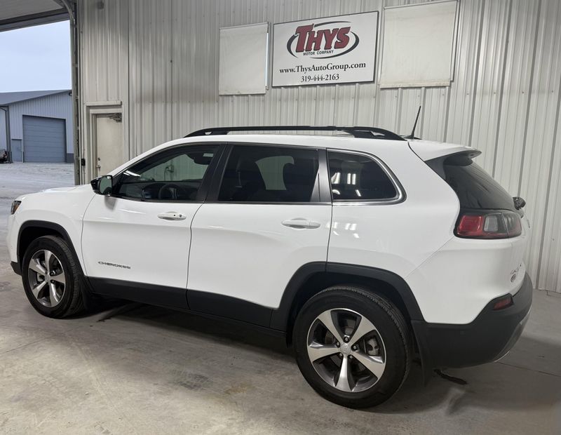 Used 2022 Jeep Cherokee LimitedImage 13