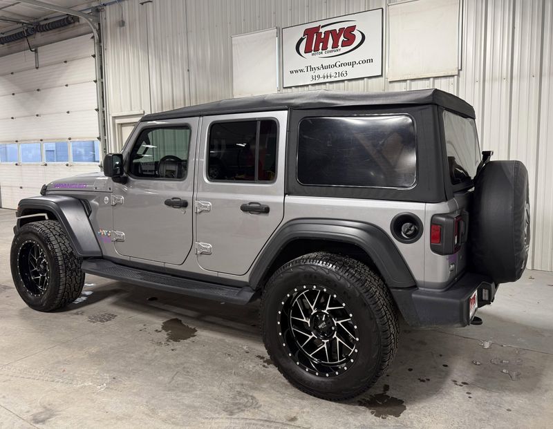 Used 2019 Jeep Wrangler Unlimited SportImage 14