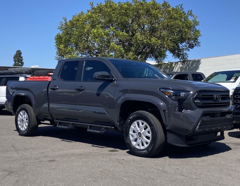 New 2025 Toyota Tacoma SR5Image 2
