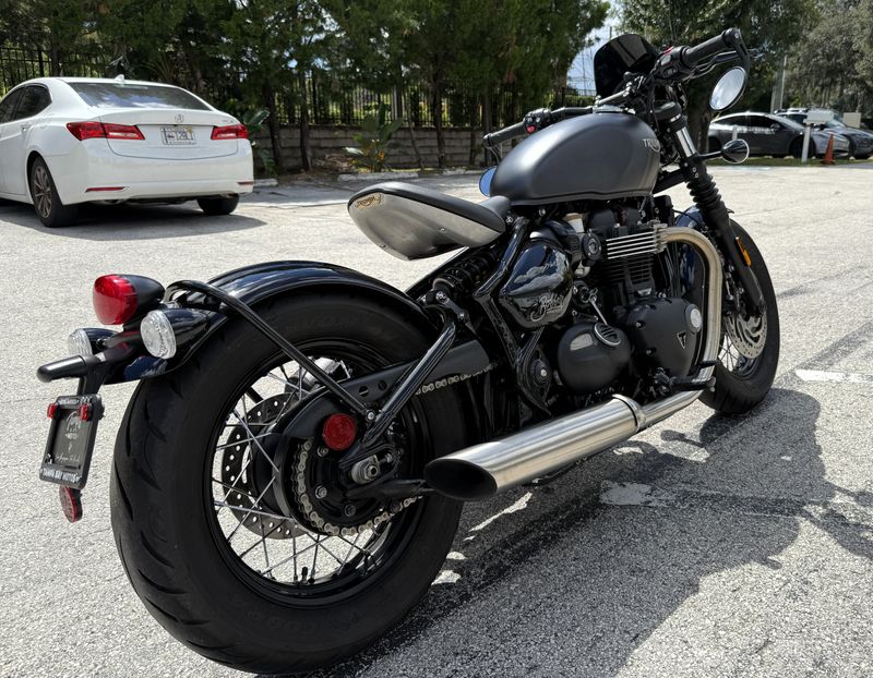 2023 Triumph Bonneville Bobber