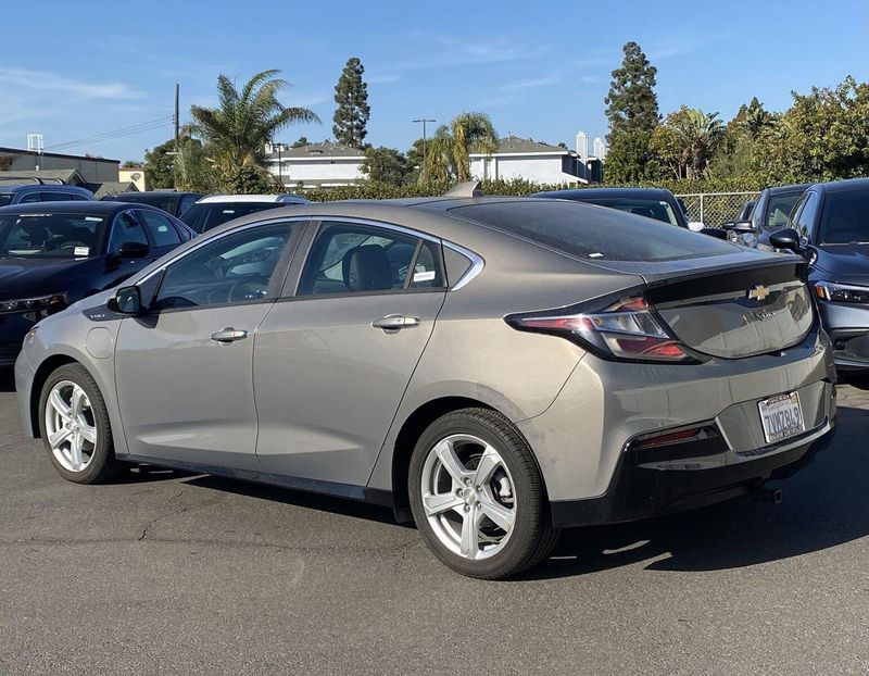 2017 Chevrolet Volt LTImage 3