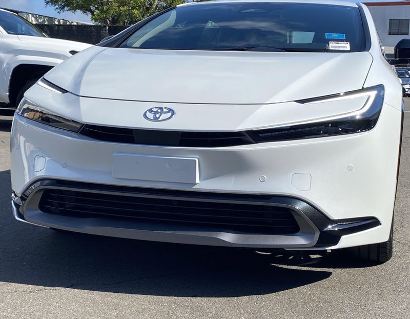 New 2025 Toyota Prius XLEImage 7