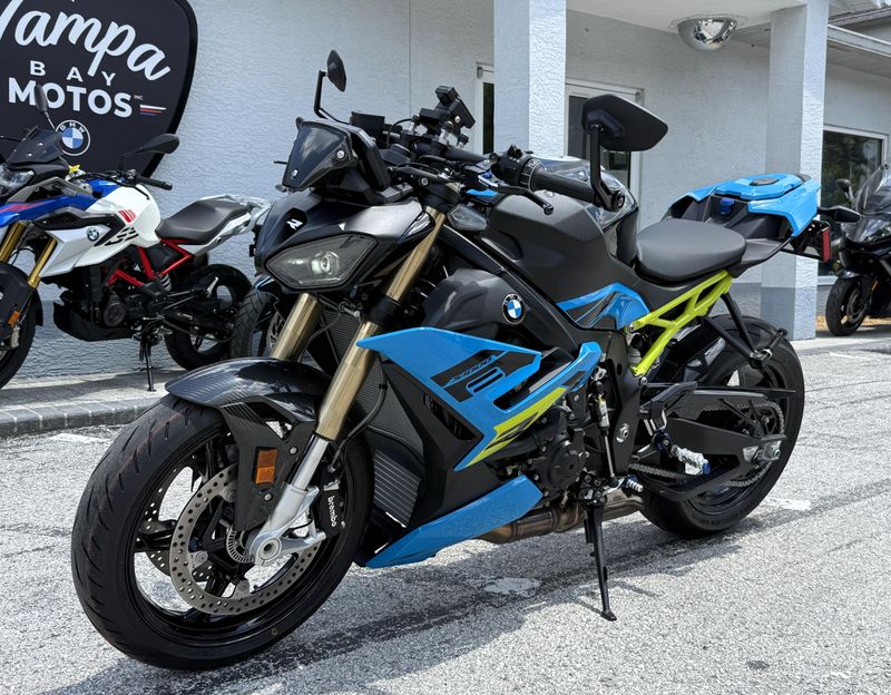 2026 BMW S 1000 R