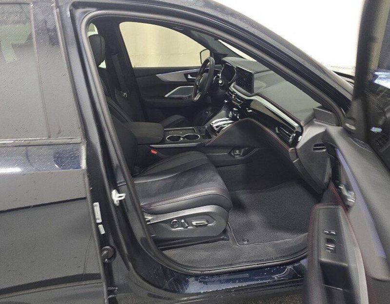 2025 Acura MDX SH-AWD A-Spec photo 3