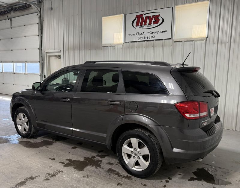 Used 2018 Dodge Journey SEImage 12