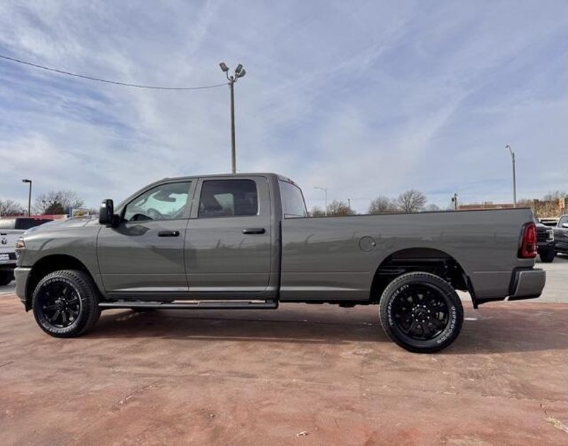 New 2026 RAM 2500 Black Express Crew Cab 4x4 8