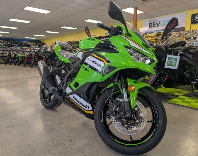 New 2026 Kawasaki NINJA ZX-4RR ABS Image 2