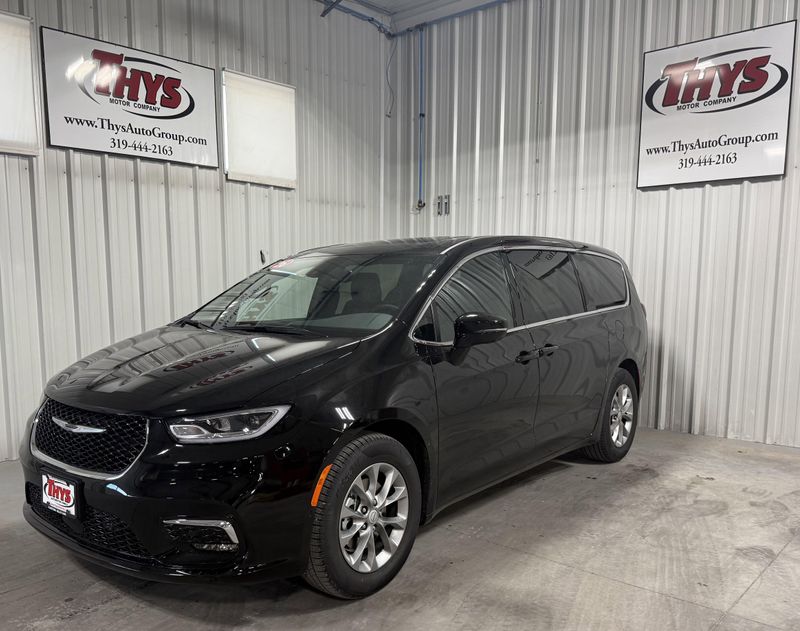 New 2026 Chrysler Pacifica LimitedImage 20