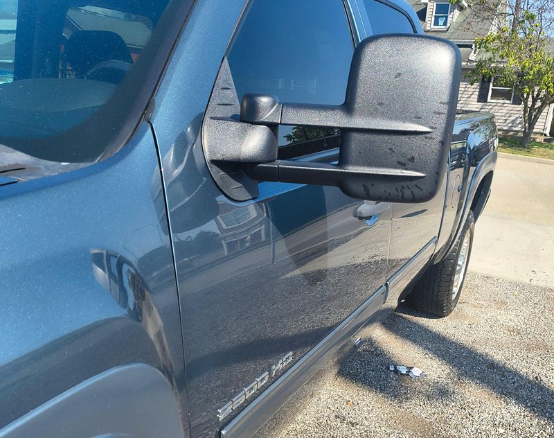 Used 2011 Chevrolet Silverado 2500HD Image 4