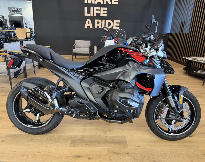 New 2026 BMW R 1300 R 