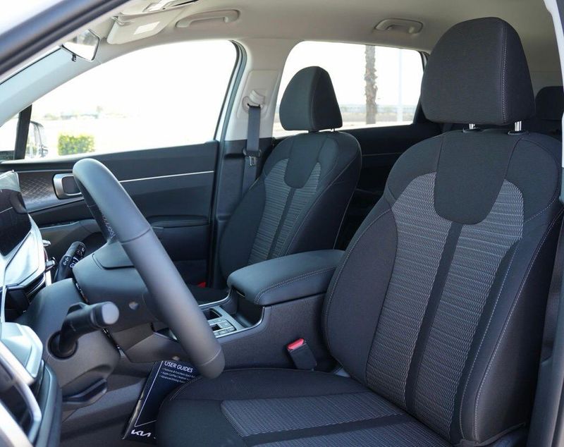 New 2026 Kia Sorento LXImage 13