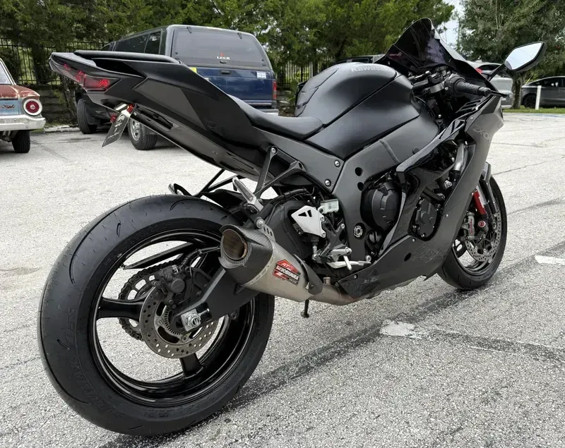 Used 2024 Kawasaki Ninja ZX10R ABS 