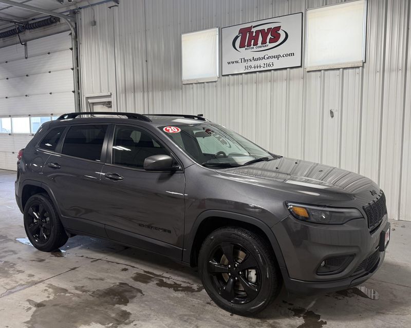 Used 2020 Jeep Cherokee AltitudeImage 1
