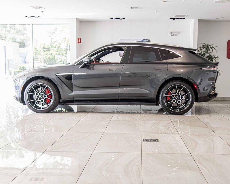 2021 Aston Martin DBX AM8 photo 6