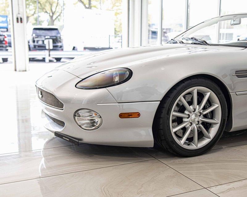 2002 Aston Martin DB7 Vantage photo 3