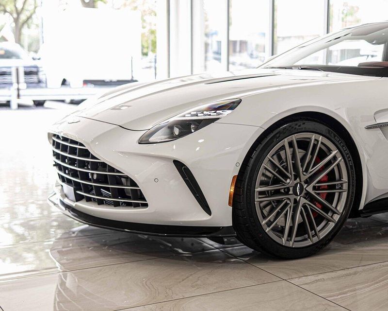 2026 Aston Martin Vantage AM6 photo 4