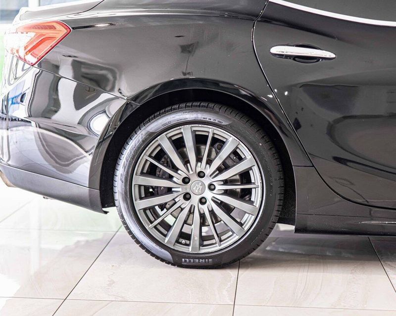 2017 Maserati Ghibli S Q4 photo 10