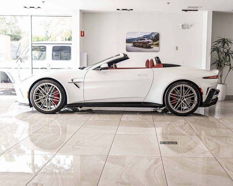 2026 Aston Martin Vantage AM6 photo 6