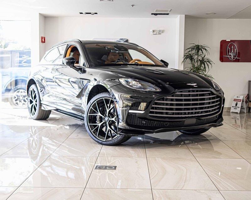 2026 Aston Martin DBX DBX707 photo 3