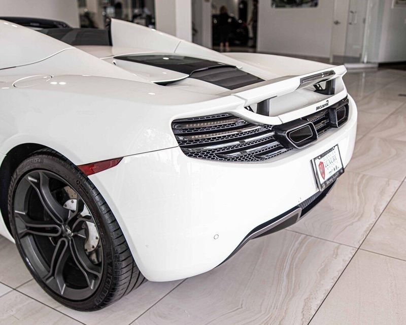 2014 Mclaren MP4-12C photo 15