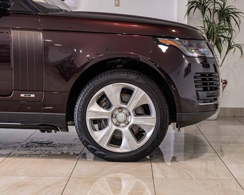 2020 Land Rover Range Rover SuperCharged photo 9