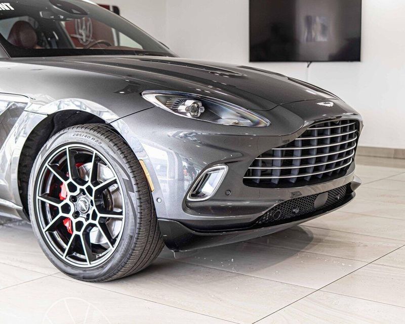 2021 Aston Martin DBX AM8 photo 3
