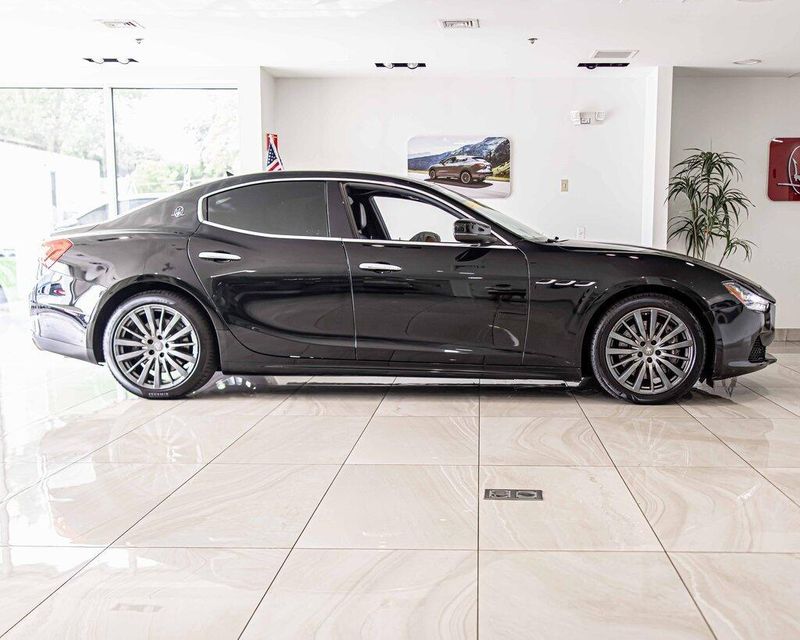 2017 Maserati Ghibli S Q4 photo 8