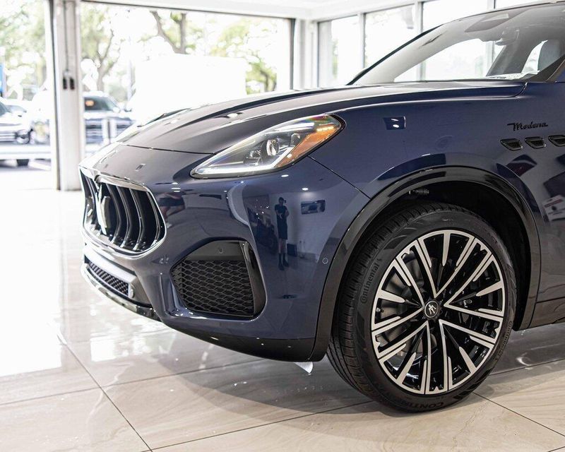 2025 Maserati Grecale Modena photo 3