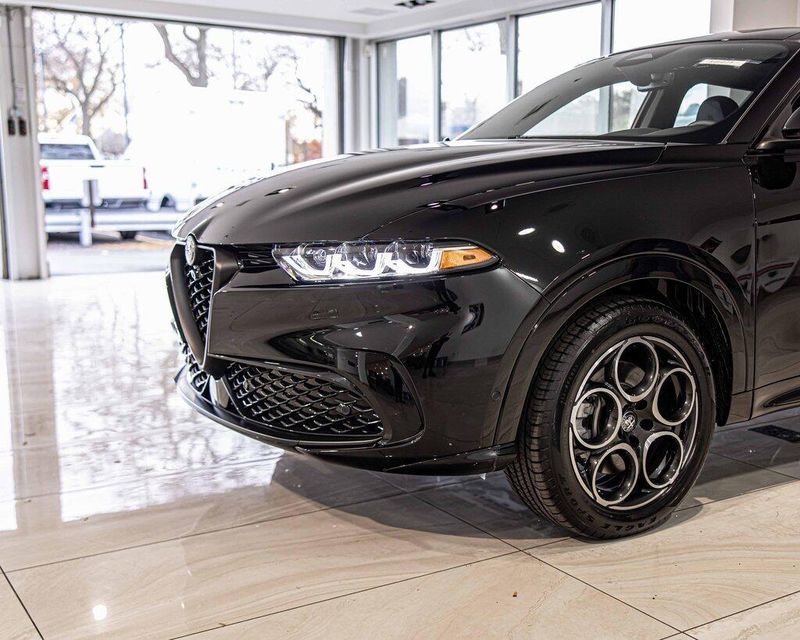 2025 Alfa Romeo Tonale BASE SPRINT photo 3