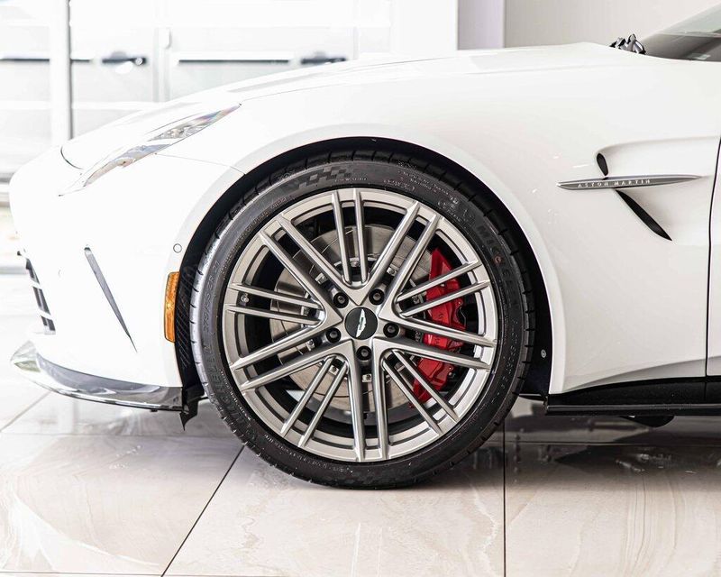 2026 Aston Martin Vantage AM6 photo 8