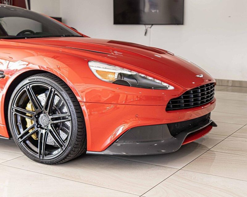 2014 Aston Martin Vanquish VH3 photo 3