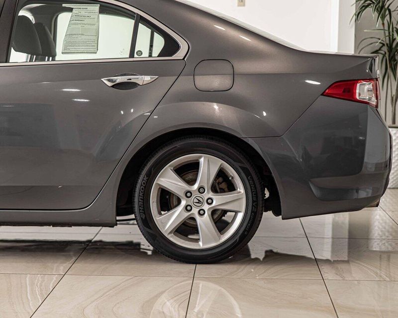 2010 Acura TSX photo 4