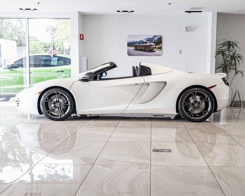 2014 Mclaren MP4-12C photo 7