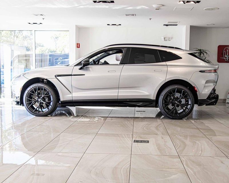 2026 Aston Martin DBX DBX707 photo 4