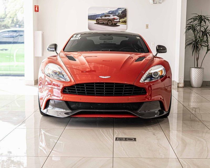 2014 Aston Martin Vanquish VH3 photo 2