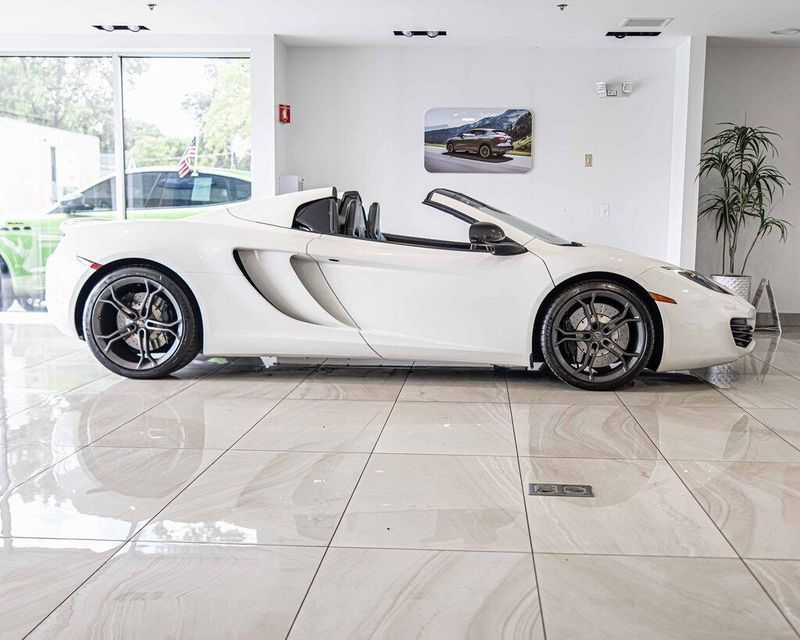 2014 Mclaren MP4-12C photo 10