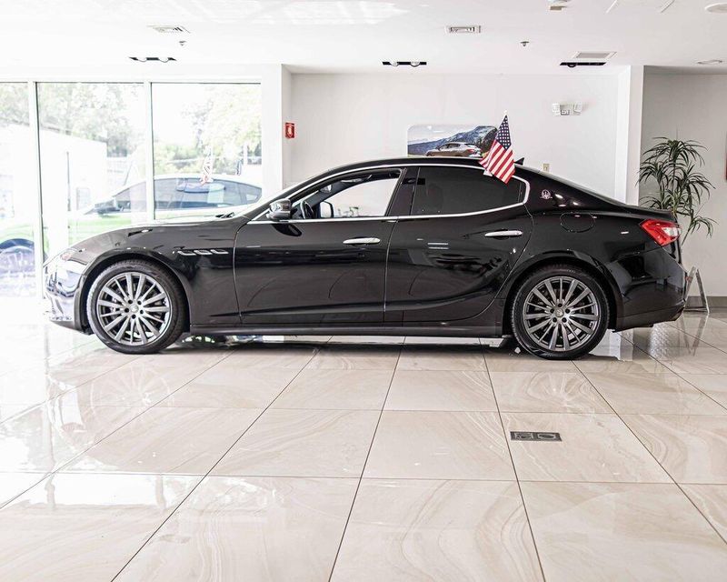 2017 Maserati Ghibli S Q4 photo 5