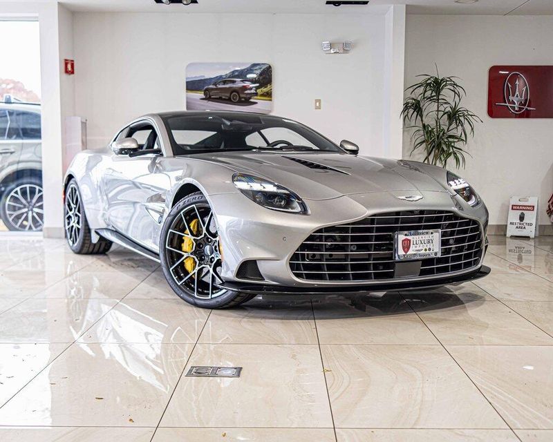 2026 Aston Martin Vanquish AM7 photo 4