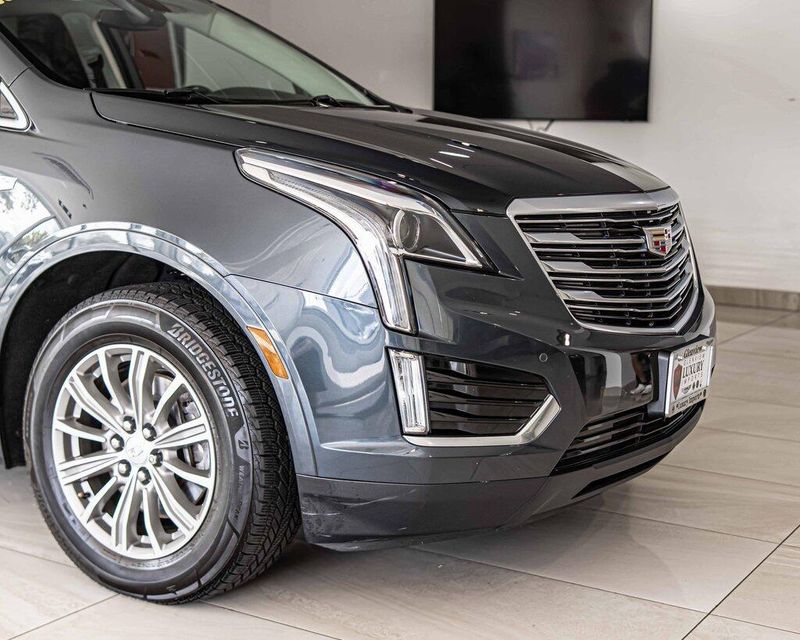 2019 Cadillac XT5 Luxury photo 3