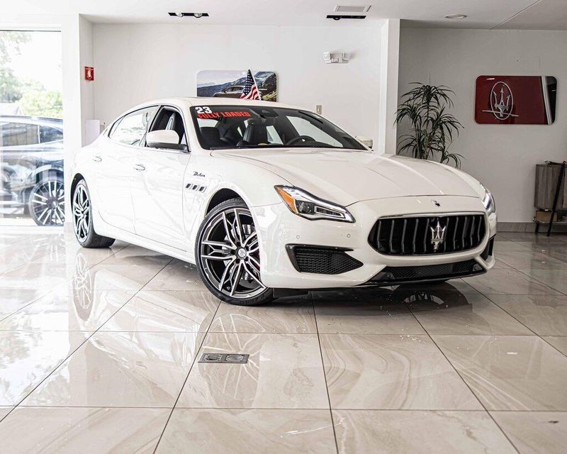 2023 Maserati Quattroporte Modena Q4 photo 4