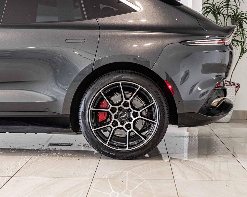 2021 Aston Martin DBX AM8 photo 7