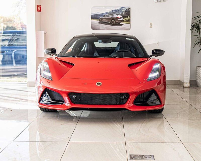 2025 Lotus Emira Base photo 2