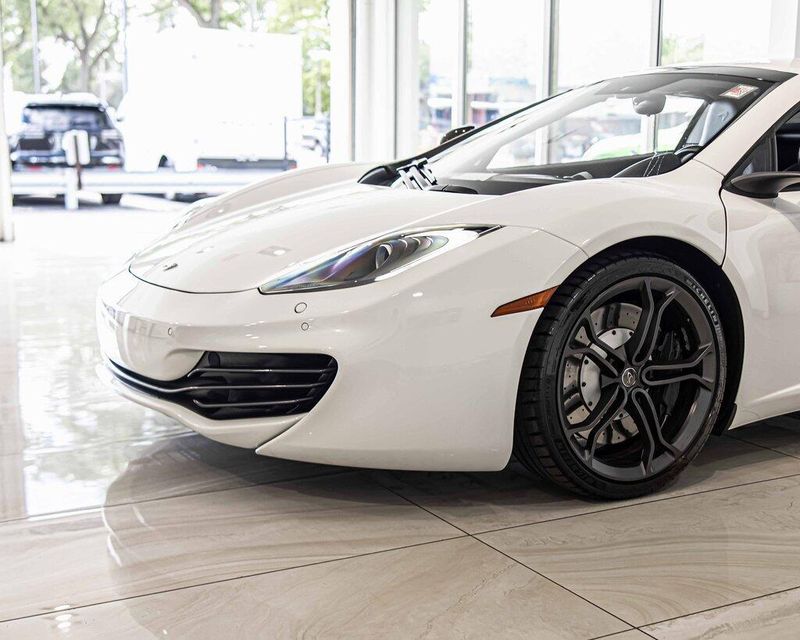 2014 Mclaren MP4-12C photo 4